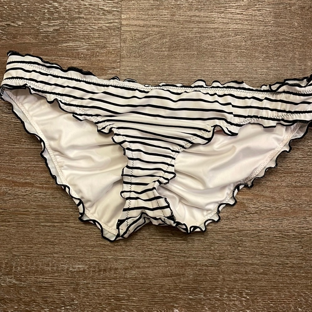 Victoria’s Secret Ruffle bikini